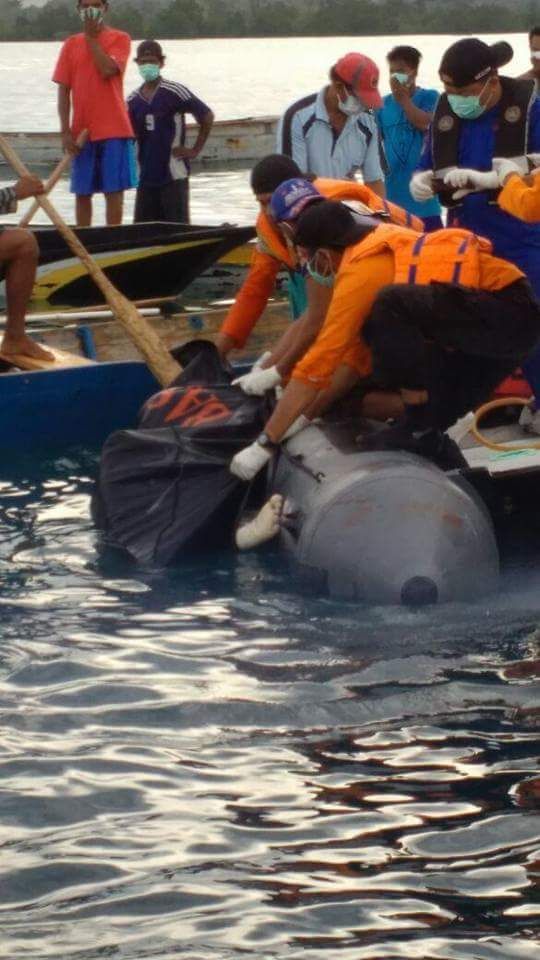 Suasana Pengangkatan jenasah Korban