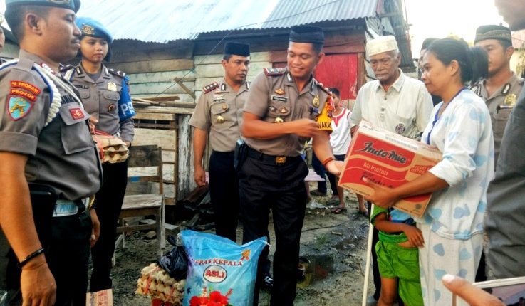 Kapolres Muna dan Jajarannya Sambangi Korban Musibah Kebakaran dan Panti Asuhan
