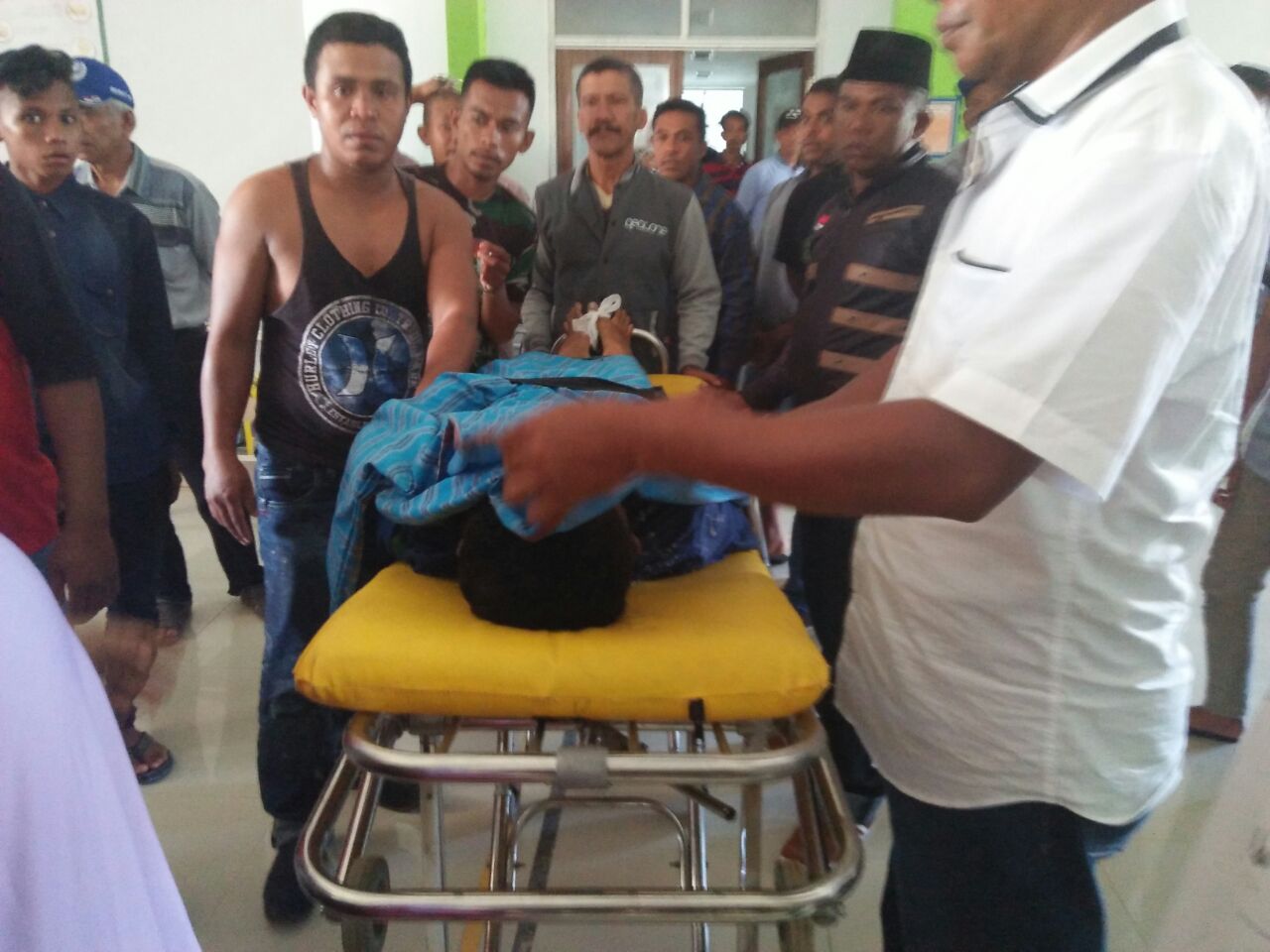 Korban Tenggelam Saat dibawa Ke Rumah Sakit