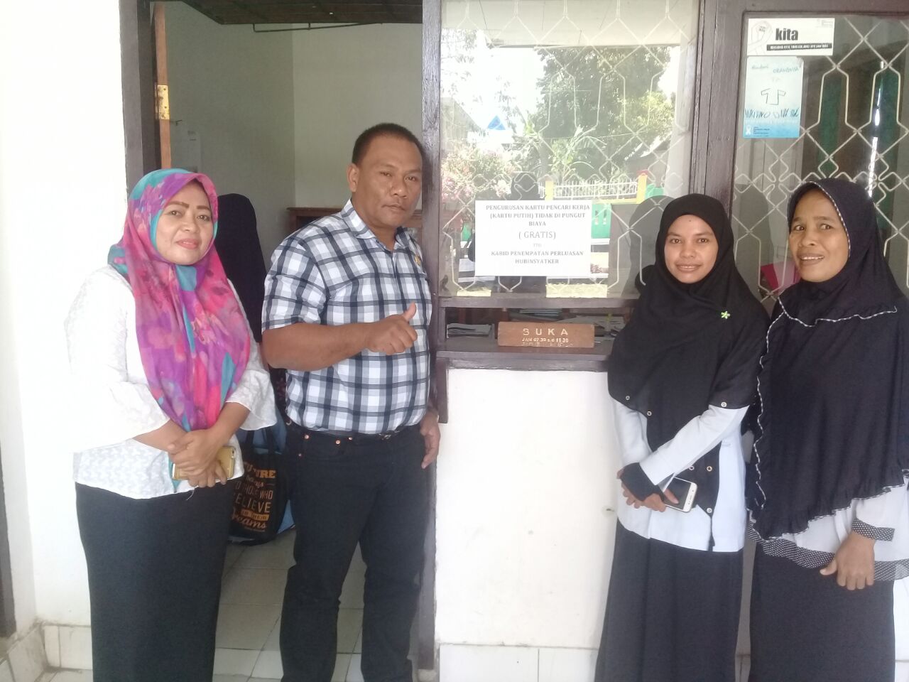 La Ode Muhammad Haidar SE, Kabid Ketenaga Kerjaan (Tengah)