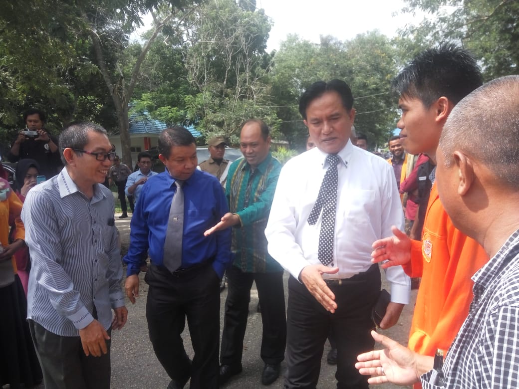 Prof. Yusril usai Membawakan Materi Kuliah Umum