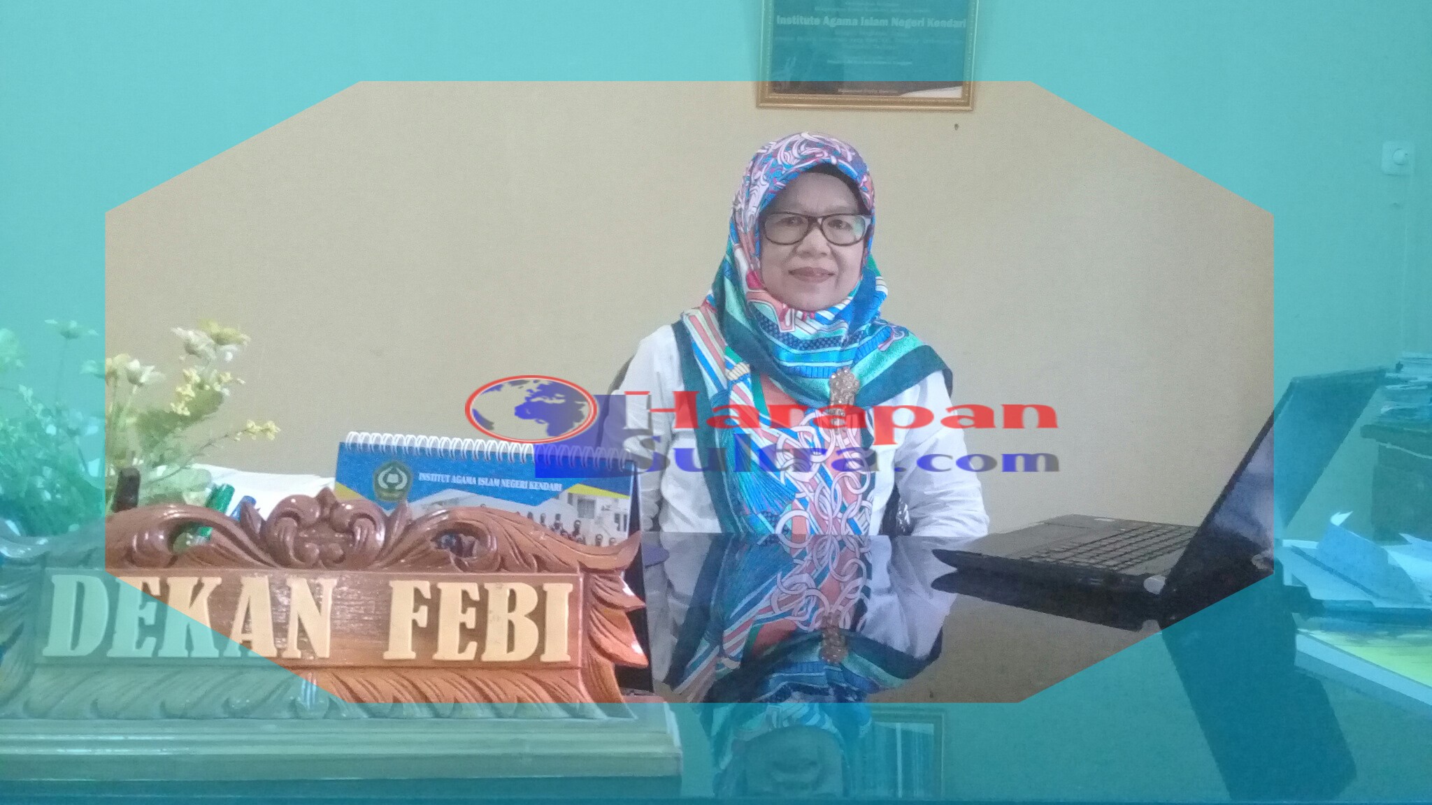 Dra. Beti Mulu selaku Dekan Febi IAIN Kendari