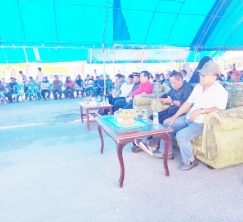 Bupati Muna Rusman Emba ST baju merah