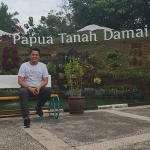 Bidang Sosial Politik dan Pemerintahan Dewan Pimpinan Pusat Forum Komunikasi dan Kerjasama Mahasiswa Pemerintahan Se-Indonesia (DPP FOKKERMAPI) Bidang Sosial Politik dan Pemerintahan Dewan Pimpinan Pusat Forum Komunikasi dan Kerjasama Mahasiswa Pemerintahan Se-Indonesia (DPP FOKKERMAPI)