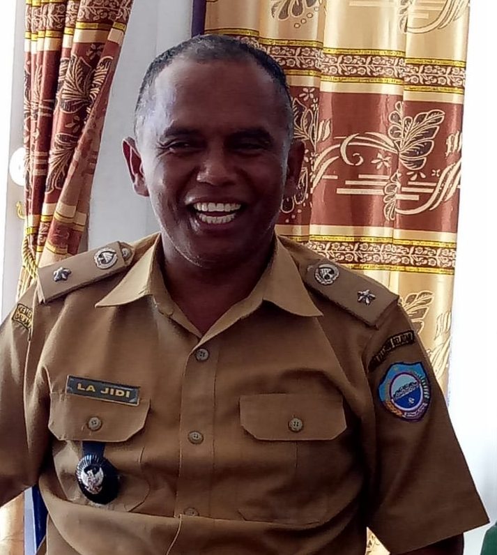 Foto : La Jidi ( Kades Bahari Kec. Sampolawa Kab. Buton Selatan)