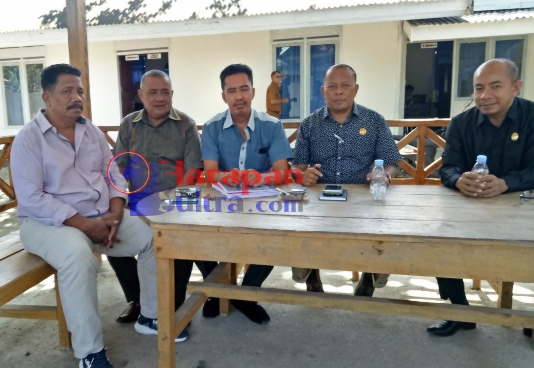 Foto bersama Tim P3MD saat diskusi dengan pimpinan dan anggota DPRD Busel