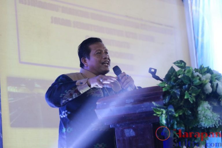 Bupati Muna LM Rusman Emba ST