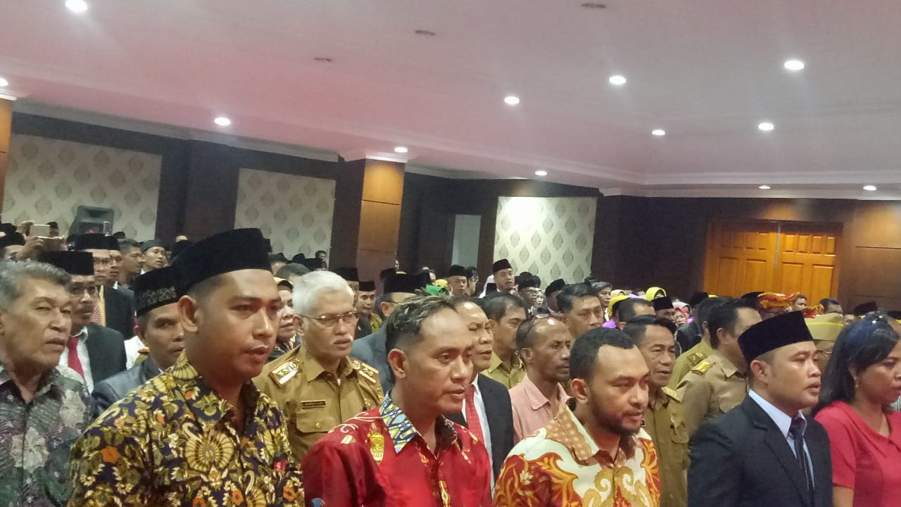 Undangan pelantikan Bupati Busel saat Prosesi Pelantikan
