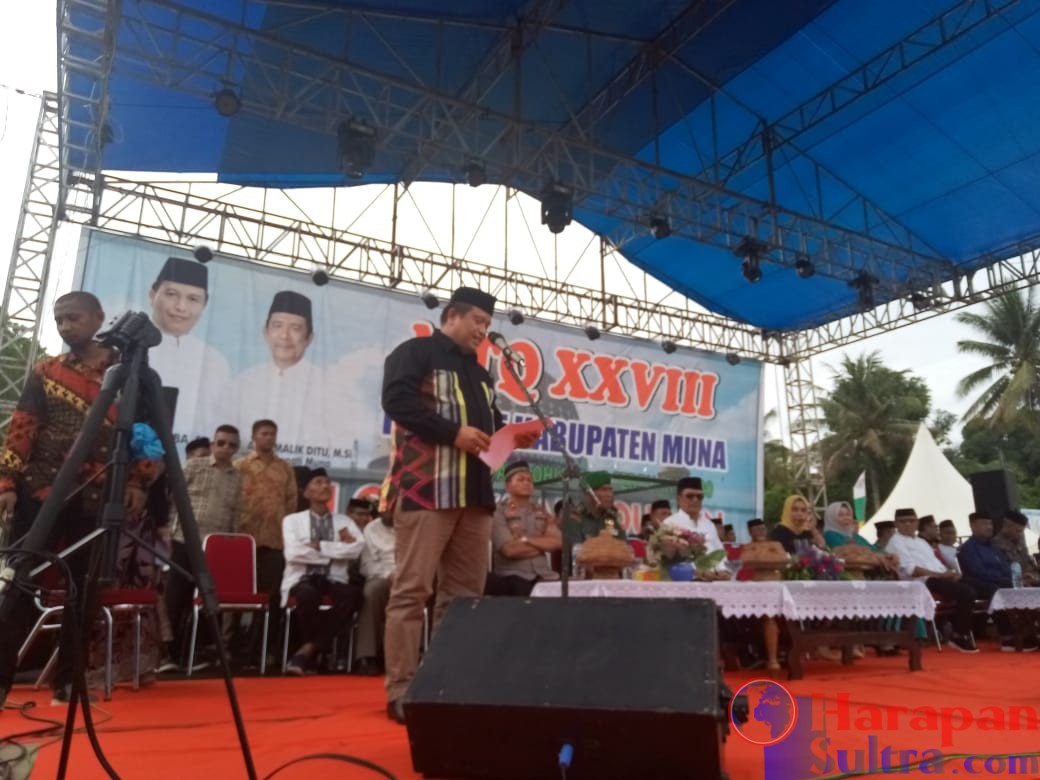 Ketgam : Bupati Muna, LM Rusman Emba saat membuka kegiatan MTQ XXVIII Kab. Muna.