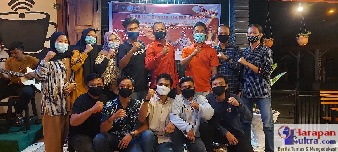 Foto Bersama Usai Pelaksanaan Dialog Hari Pahlawan