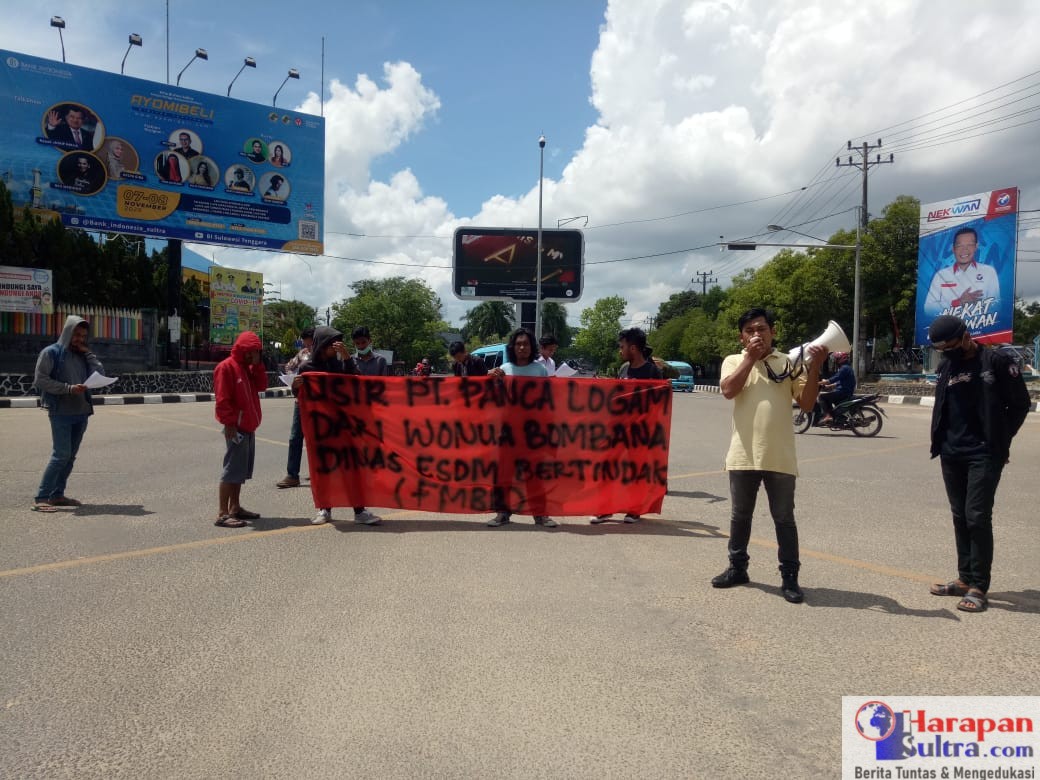 Zulharjan. Jendral Lapangan Aksi FMBB saat Berorasi di Depan Kantor Dinas ESDM Prov. Sultra