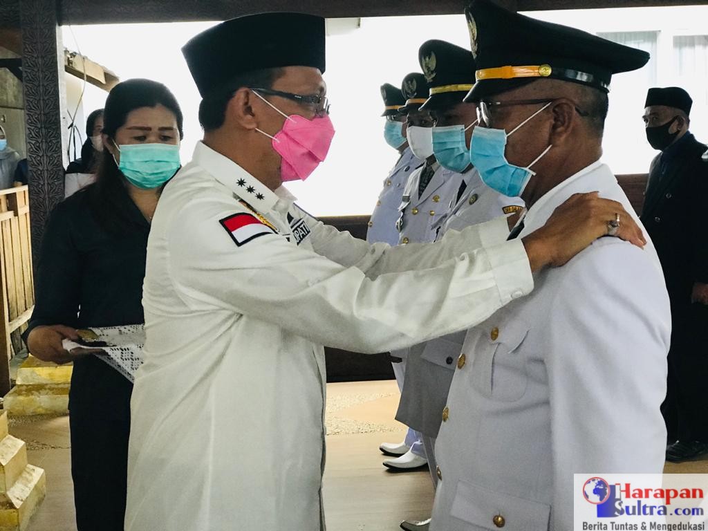 Bupati Tafdil Saat Melantik Sejumlah Pejabat Eselon III dan IV