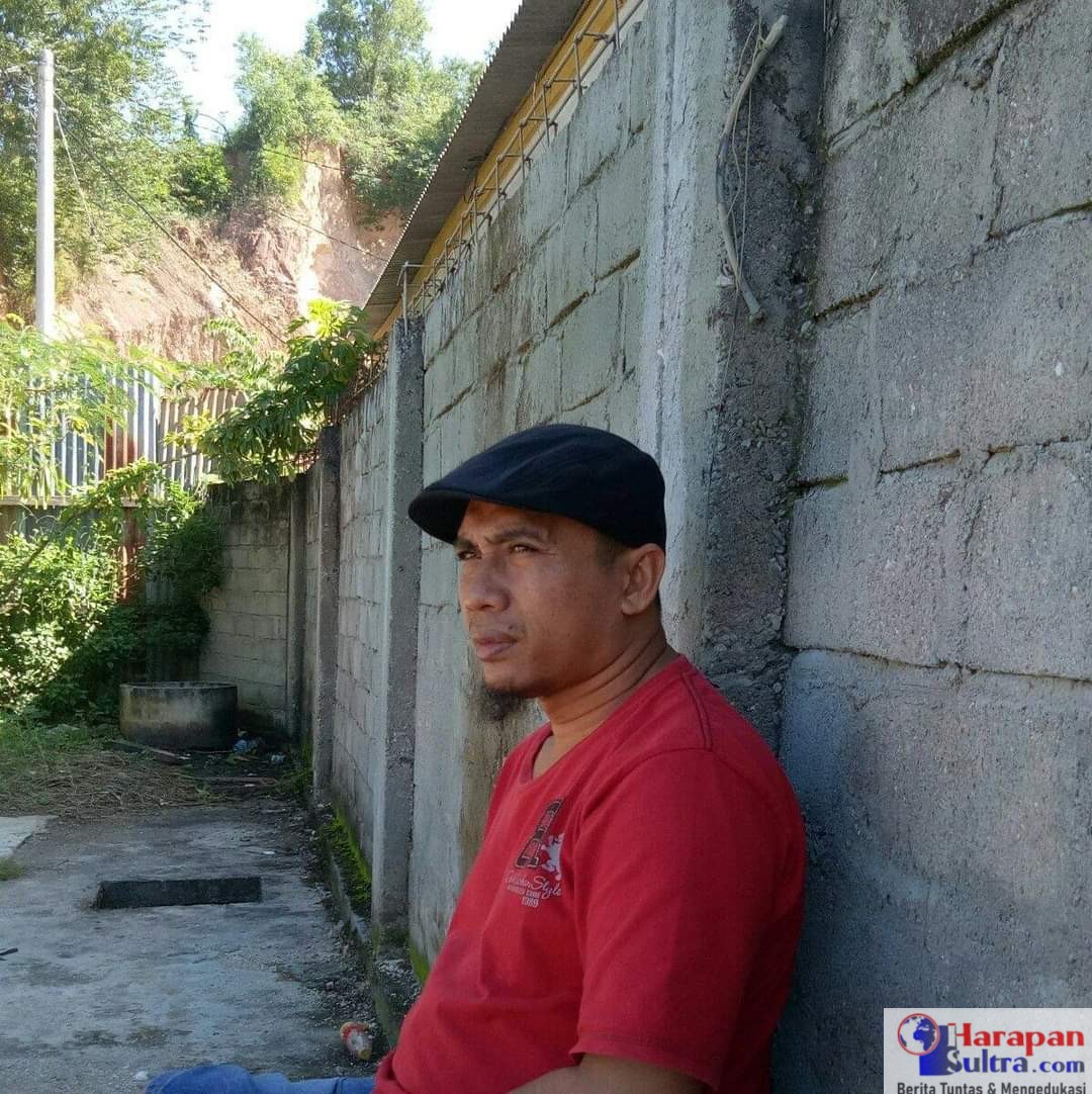 Asbar, Penulis dan Pemerhati Budaya Kabupaten Bombana