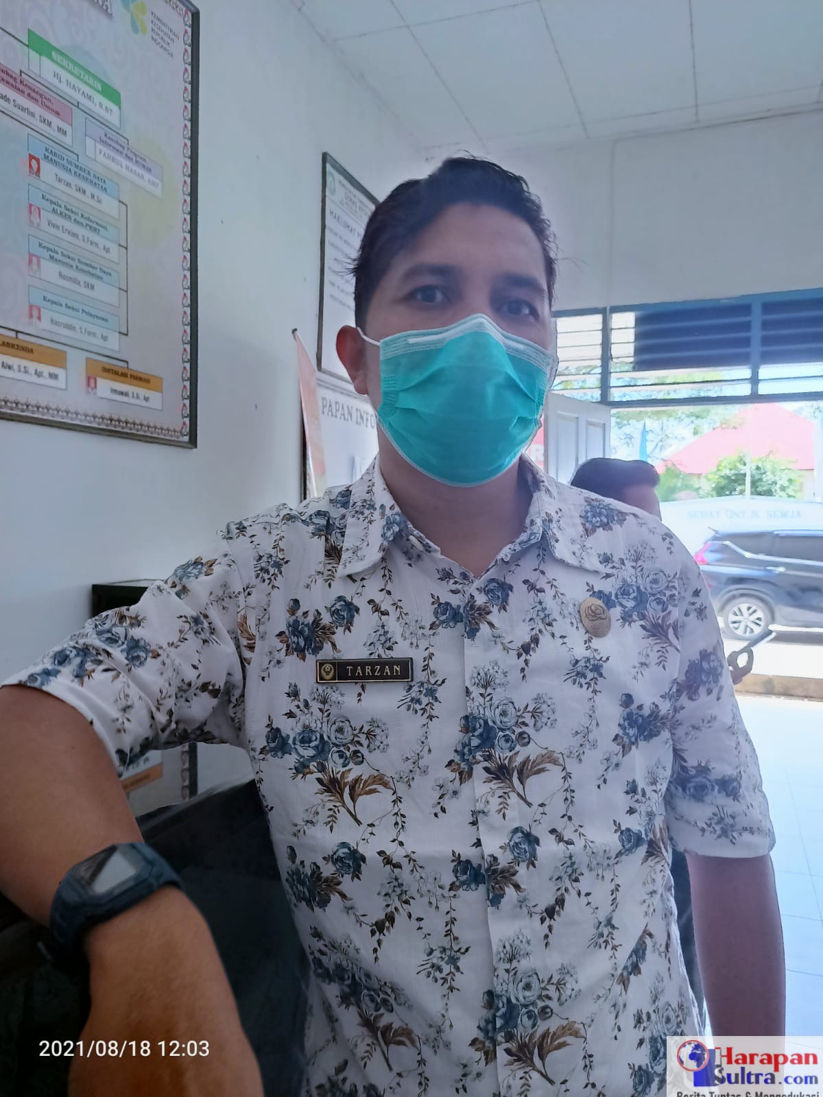 Kepala bidang Pelayanan dan SDK Dinas Kesehatan Kabupaten Bombana , Tarzan,SKM .,M.Sc