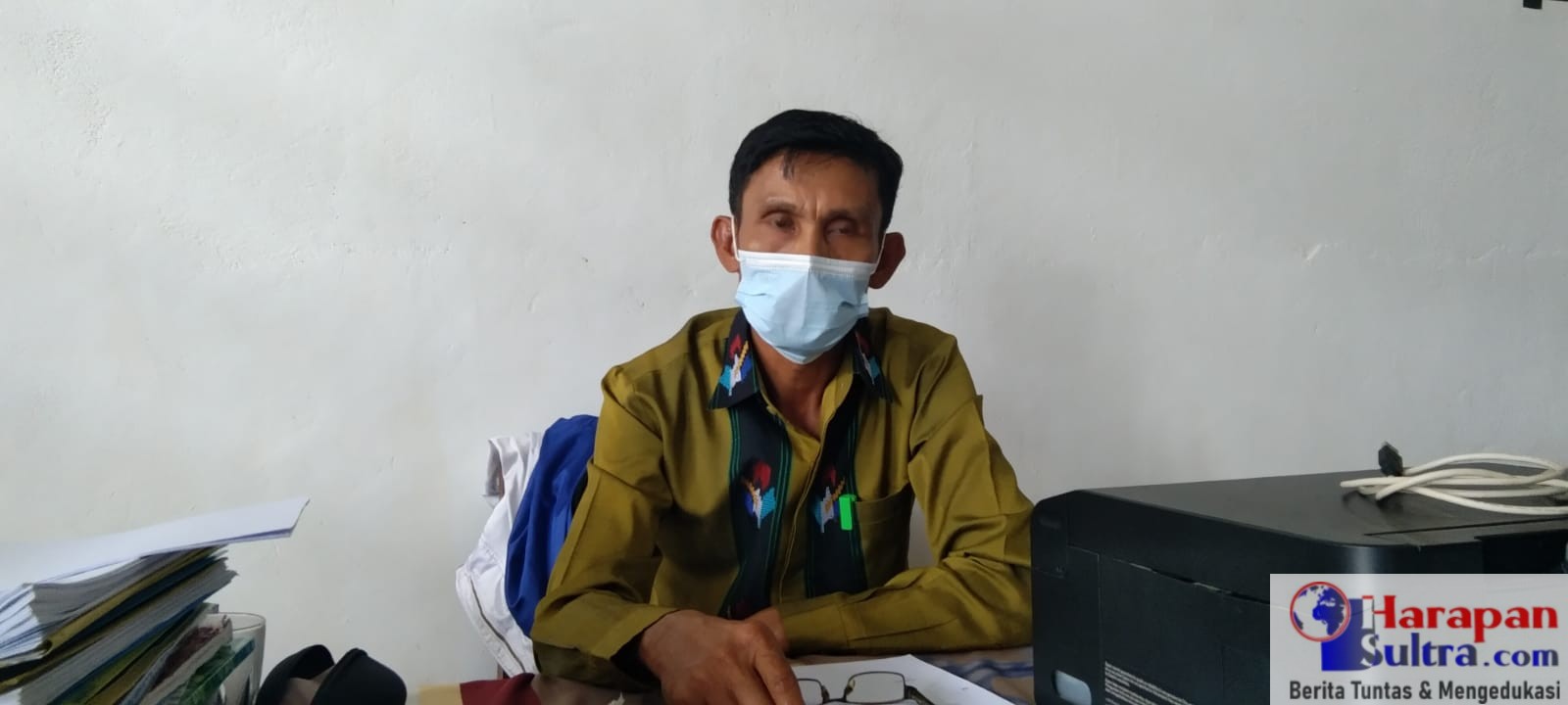 Kepala Sekolah SD SMP Satap Negeri 10 Rarowatu, Suhardin