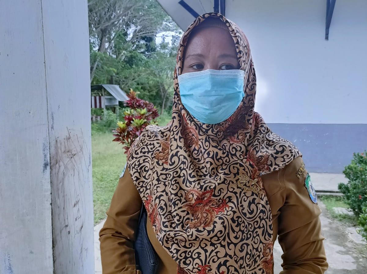 Kepala Puskesmas Rumbia Tengah. Nurhaya, S.Kep