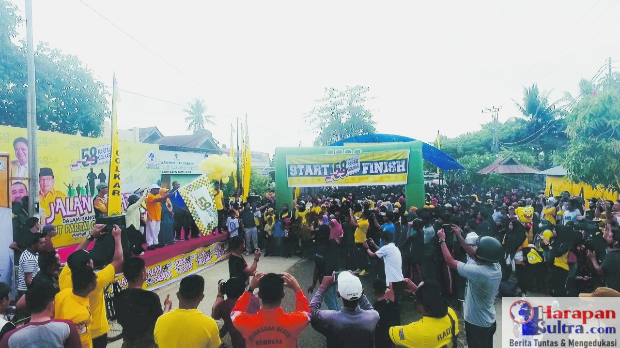 Kegiatan jalan sehat HUT GOLKAR