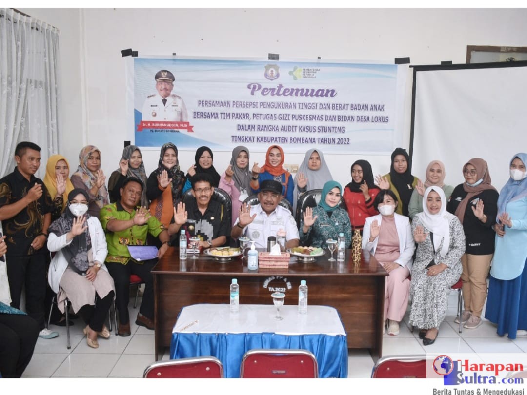 Pj. Bupati Bombana H. Burhanuddin bersama Tim Pakar, Petugas Gizi Puskesmas dan Bidan Desa