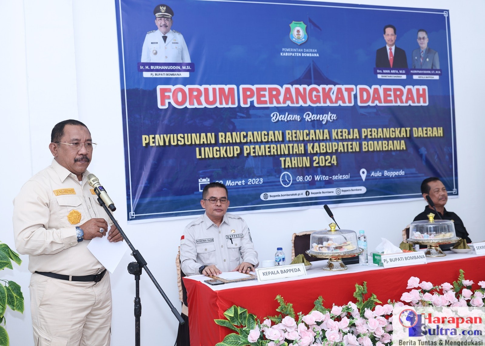 Pj. Bupati Bombana. H.Burhanuddin saat menyampaikan sambutan