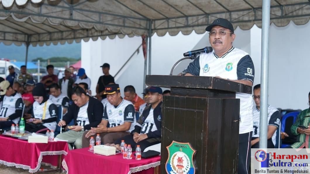 Pj. Bupati Bombana, H. Burhanuddin saat membuka Turnamen Bupati Cup I