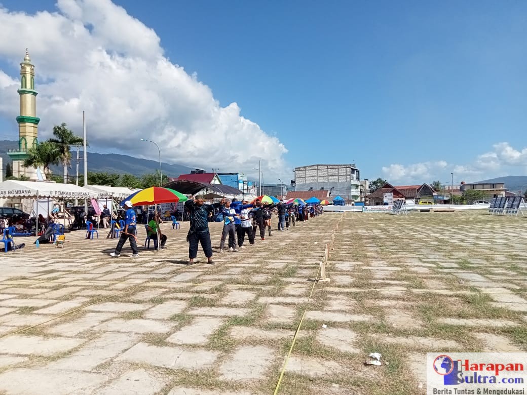 Foto : Para Atlit Panahan Tradisional sedang bertanding