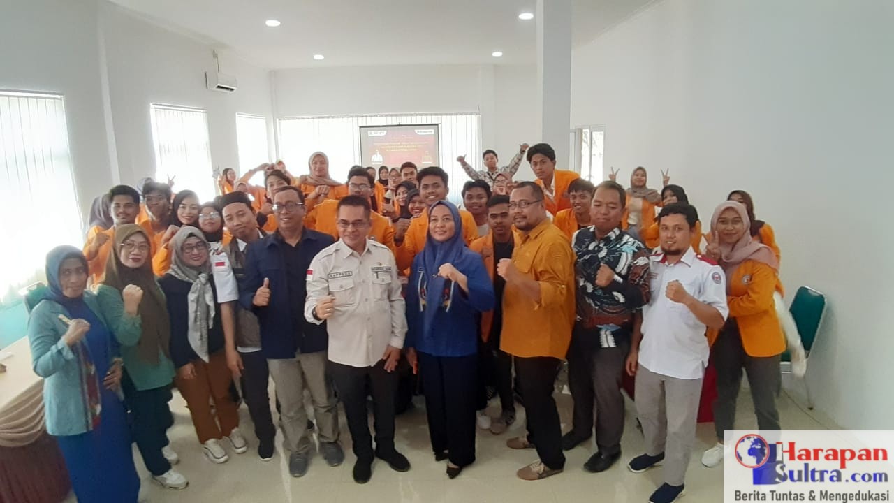 Foti Bersama Kepala Bappeda Bombana dan Peserta Workshop