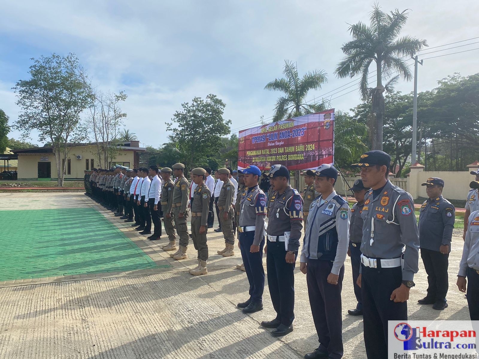 Peserta Apel Gelar Pasukan Operasi Lilin dan tahun baru