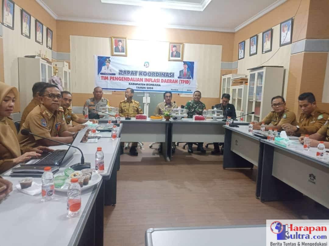 Suasana Rakor Inflasi oleh Kemendagri dengan Tim TPID Bombana Yang Di Pimpin Langsung oleh PJ Bupati Bombana, Drs. Edy Suharmanto, M.Si.
