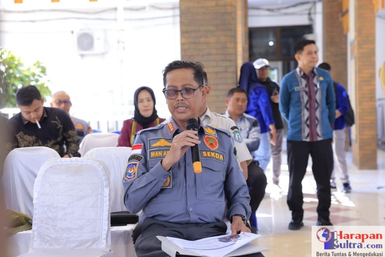 Sekretaris Daerah Kabupaten Bombana, Drs. Man Arfa, M.Si,