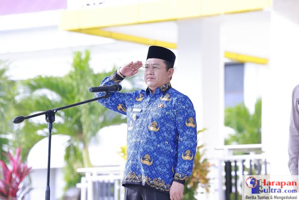 Wakil Bupati Bombana Ahmad Yani, S.Pd.,M.Si bertindak sebagai Inspektur Upacara Hari Kesadaran Nasional