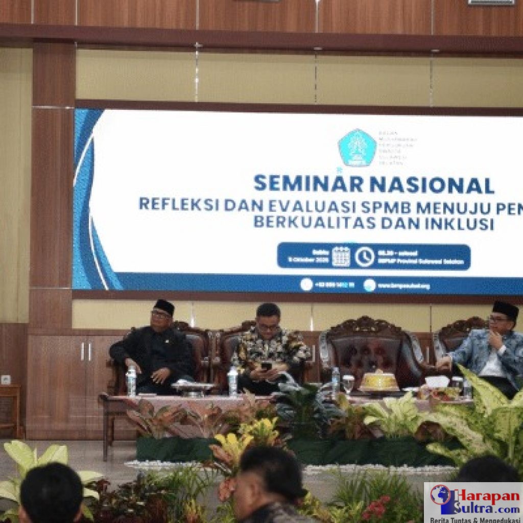 Menteri Pendidikan Dasar dan Menengah Abdul Mu’ti saat membuka Seminar Nasional “Refleksi dan Evaluasi SPMB Menuju Pendidikan Berkualitas dan Inklusif” di Makassar, Sabtu (11/10/2025).