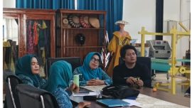 TP PKK Kabupaten Bombana mengikuti webinar nasional tentang Program Bina Keluarga Balita berbasis kearifan lokal guna memperkuat kualitas pengasuhan dan pendidikan anak usia dini di daerah.