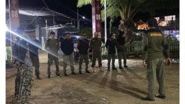 Satpol PP Kabupaten Bombana menggelar operasi penertiban ternak liar yang berkeliaran di jalan raya dan fasilitas umum untuk mencegah kecelakaan serta menjaga ketertiban masyarakat.