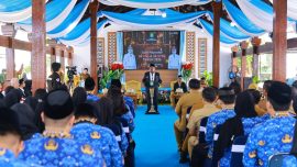 Bupati Bombana Burhanuddin mengambil sumpah 71 PNS dan menyerahkan SK CPNS Tahun 2026 di Pendopo Rumah Jabatan Bupati Bombana dengan penekanan pada integritas, disiplin, dan profesionalisme ASN.