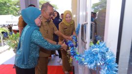 Bupati Bombana meresmikan gedung baru Dinas Perikanan Kabupaten Bombana di Kompleks Perkantoran Bupati. Kehadiran kantor baru ini diharapkan memperkuat pelayanan publik dan pengembangan sektor perikanan berbasis agrominapolitan.
