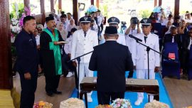Bupati Bombana Burhanuddin resmi melantik tiga Penjabat Kepala Desa di Kabupaten Bombana. Dalam pelantikan tersebut, Bupati menekankan profesionalitas ASN, pelayanan publik, dan pengelolaan keuangan desa yang transparan.