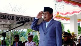 Pemerintah Kabupaten Bombana memperingati Hari Otonomi Daerah ke-30 Tahun 2026 dengan menekankan pentingnya pelayanan publik, sinergi pusat-daerah, dan percepatan pembangunan demi kesejahteraan masyarakat.