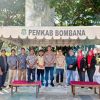 Pemerintah Kabupaten Bombana memperingati Hari Buruh Internasional 2026 dengan menekankan kolaborasi, stabilitas ketenagakerjaan, dan penyampaian aspirasi secara konstruktif demi kesejahteraan pekerja dan kemajuan industri daerah.