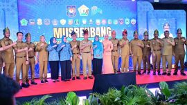 Bupati Bombana Burhanuddin menghadiri Musrenbang RKPD Provinsi Sulawesi Tenggara Tahun 2027 di Kolaka dan menegaskan pentingnya perencanaan pembangunan berbasis data serta kolaborasi lintas sektor demi kesejahteraan masyarakat.