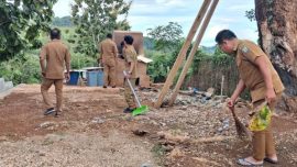 Dinas Sosial Kabupaten Bombana rutin menggelar kerja bakti dan mengolah sampah organik menjadi kompos sebagai dukungan terhadap Gerakan Berani Bersih Wonuaku dan Gerakan Nasional ASRI.